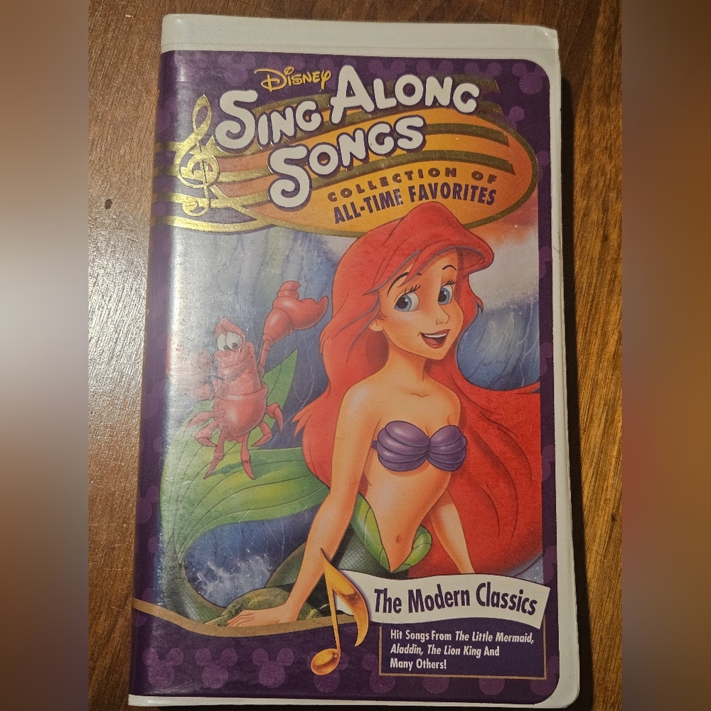 Disney's Classic Sing-Along Songs Vintage 1997 VHS Tape with Ariel